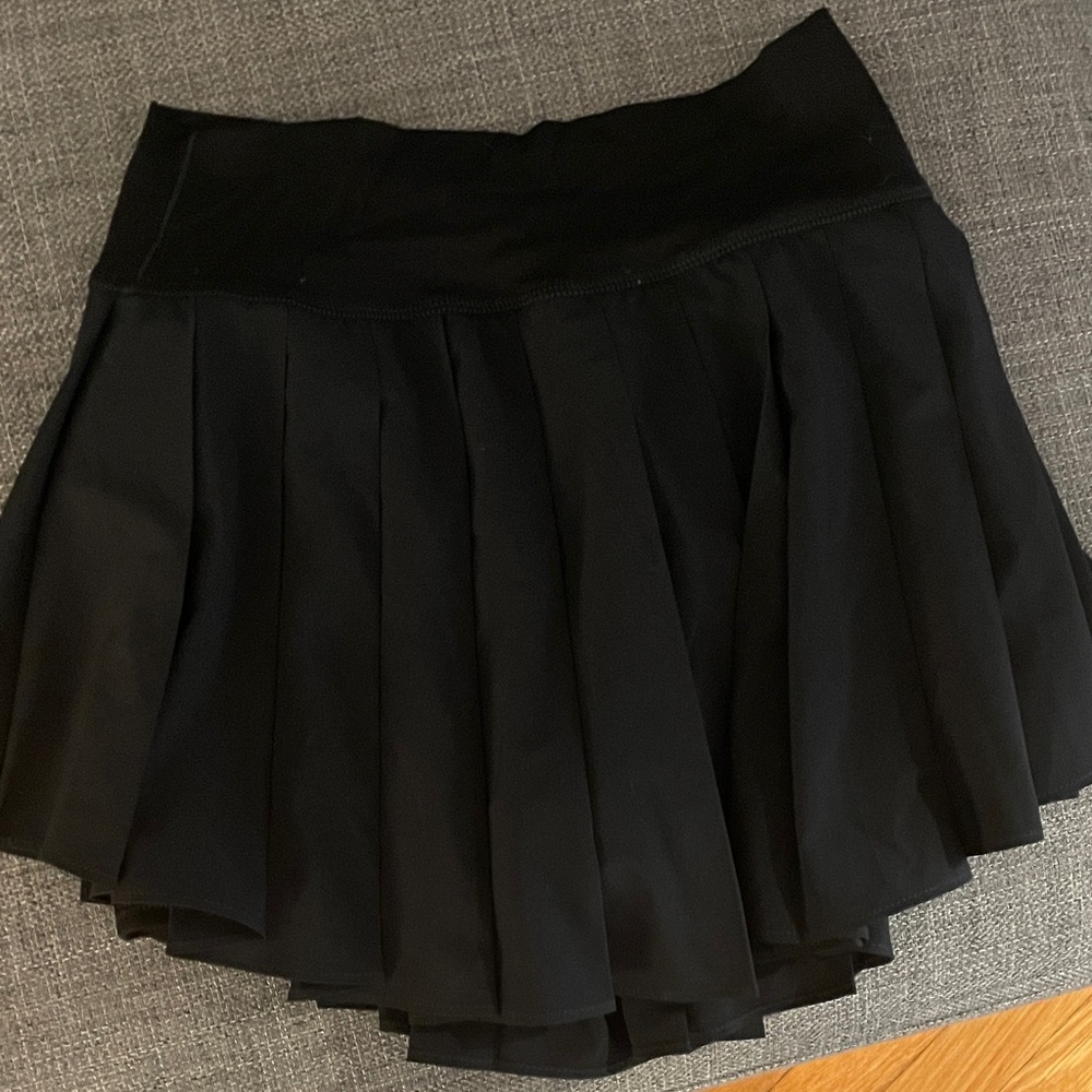 Aerie Black Pleated Skort